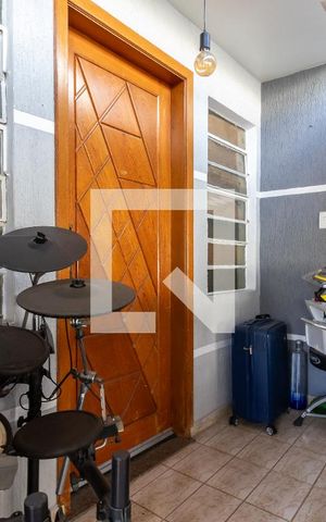Casa à venda com 200m², 5 quartos e 2 vagasEntrada do Quarto 2