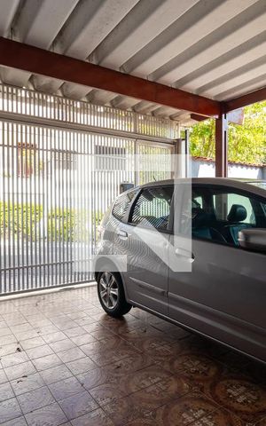 Casa à venda com 200m², 5 quartos e 2 vagasGaragem