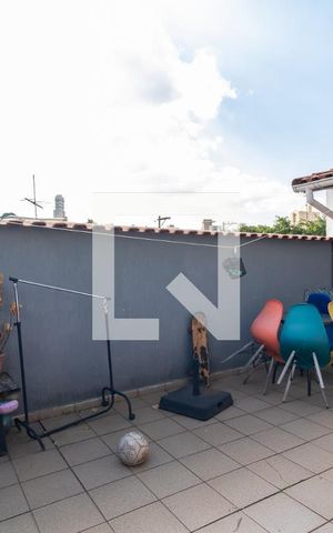 Casa à venda com 200m², 5 quartos e 2 vagasQuintal dos Fundos