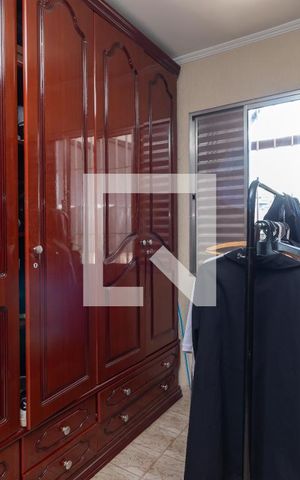 Casa à venda com 200m², 5 quartos e 2 vagasQuarto 4