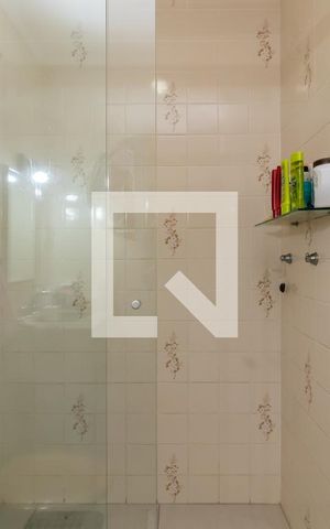 Casa à venda com 200m², 5 quartos e 2 vagasBanheiro de Serviço