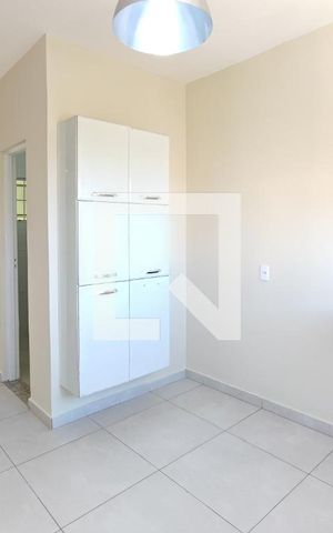 Casa para alugar com 40m², 2 quartos e 1 vagaSala - Cozinha