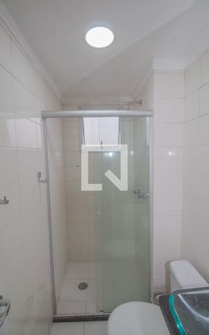 Apartamento à venda com 50m², 2 quartos e 1 vaga Apartamento à venda com 50m², 2 quartos e 1 vagaBanheiro