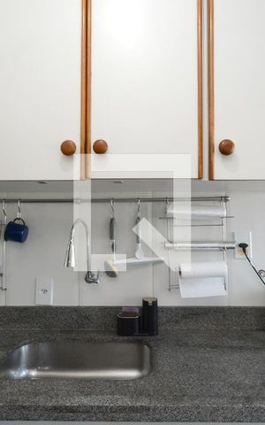 Apartamento para alugar com 60m², 2 quartos e 1 vagaDetalhe da cozinha
