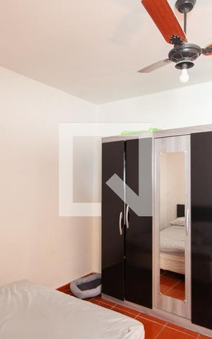 Casa à venda com 300m², 4 quartos e 2 vagas Casa à venda com 300m², 4 quartos e 2 vagasQuarto 3