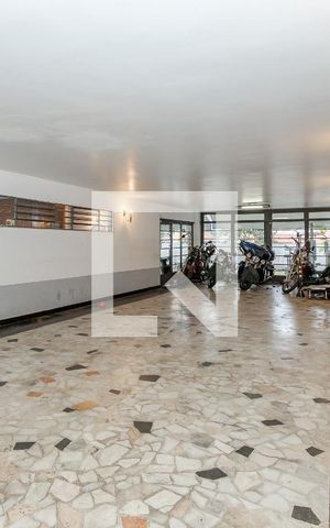 Casa para alugar com 380m², 3 quartos e 8 vagas Casa para alugar com 380m², 3 quartos e 8 vagasGaragem