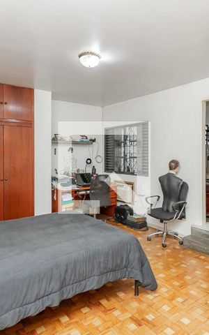 Casa para alugar com 380m², 3 quartos e 8 vagas Casa para alugar com 380m², 3 quartos e 8 vagasSuíte