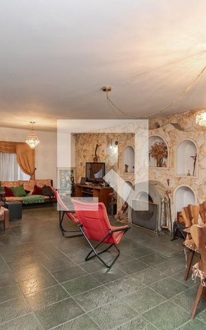 Casa para alugar com 380m², 3 quartos e 8 vagas Casa para alugar com 380m², 3 quartos e 8 vagasSala
