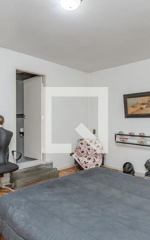 Casa para alugar com 380m², 3 quartos e 8 vagas Casa para alugar com 380m², 3 quartos e 8 vagasSuíte