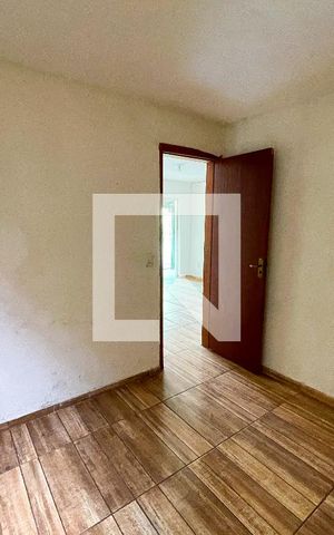 Casa à venda com 360m², 3 quartos e 4 vagas Casa à venda com 360m², 3 quartos e 4 vagasQuarto 2