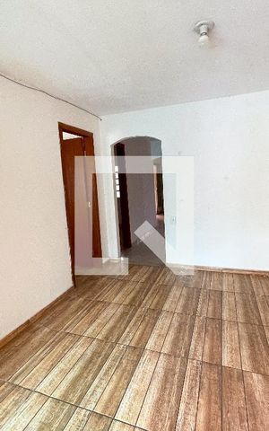 Casa à venda com 360m², 3 quartos e 4 vagas Casa à venda com 360m², 3 quartos e 4 vagasSala