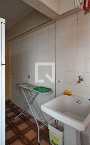 Apartamento à venda com 80m², 2 quartos e 1 vaga Apartamento à venda com 80m², 2 quartos e 1 vagaÁrea de Serviço