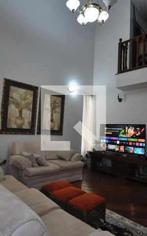 Casa para alugar com 320m², 3 quartos e 5 vagasSala