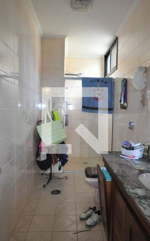 Casa para alugar com 320m², 3 quartos e 5 vagasBanheiro da Suíte 3