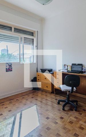 Casa à venda com 280m², 3 quartos e 4 vagas Casa à venda com 280m², 3 quartos e 4 vagasQuarto