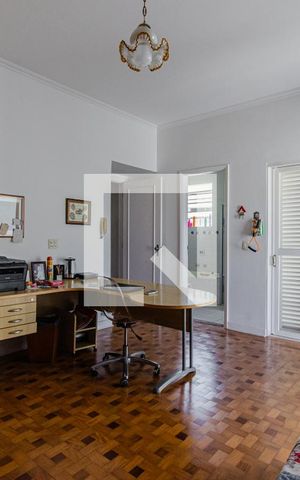 Casa à venda com 280m², 3 quartos e 4 vagas Casa à venda com 280m², 3 quartos e 4 vagasSuíte 2