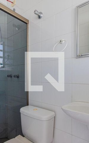Casa à venda com 280m², 3 quartos e 4 vagas Casa à venda com 280m², 3 quartos e 4 vagasBanheiro de serviço