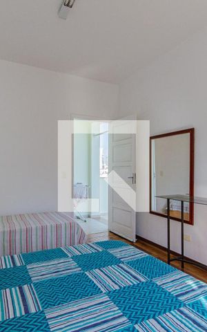 Casa à venda com 280m², 3 quartos e 4 vagas Casa à venda com 280m², 3 quartos e 4 vagasQuarto de Serviço