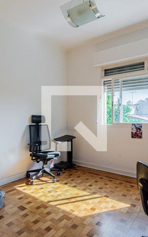 Casa à venda com 280m², 3 quartos e 4 vagas Casa à venda com 280m², 3 quartos e 4 vagasQuarto