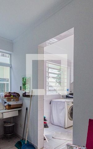 Casa à venda com 280m², 3 quartos e 4 vagas Casa à venda com 280m², 3 quartos e 4 vagasÁrea de Serviço