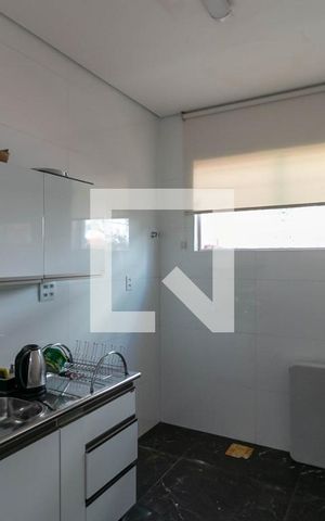 Casa à venda com 300m², 5 quartos e 4 vagas Casa à venda com 300m², 5 quartos e 4 vagasÁrea de Serviço 2