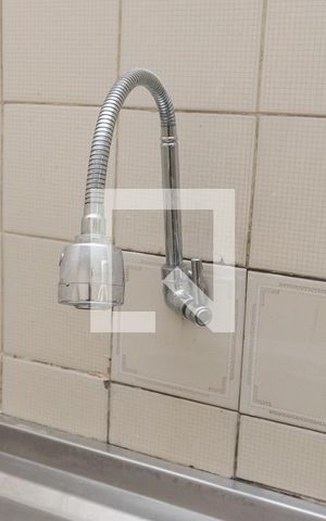Casa à venda com 190m², 4 quartos e 4 vagas Casa à venda com 190m², 4 quartos e 4 vagasCozinha - Torneira