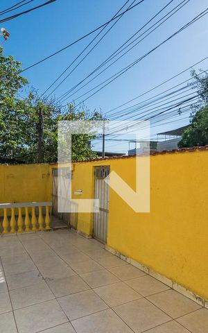 Casa à venda com 190m², 4 quartos e 4 vagas Casa à venda com 190m², 4 quartos e 4 vagasVaranda gourmet
