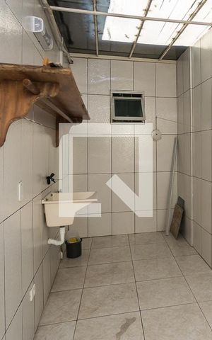 Casa à venda com 190m², 4 quartos e 4 vagas Casa à venda com 190m², 4 quartos e 4 vagasÁrea de Serviço