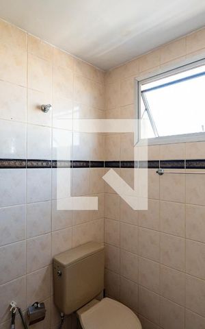Apartamento à venda com 70m², 2 quartos e 2 vagas Apartamento à venda com 70m², 2 quartos e 2 vagasBanheiro Social