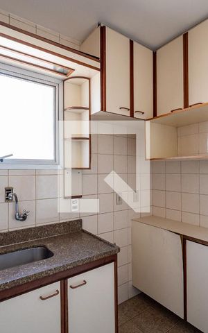 Apartamento à venda com 70m², 2 quartos e 2 vagas Apartamento à venda com 70m², 2 quartos e 2 vagasCozinha