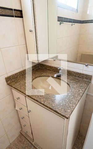 Apartamento à venda com 70m², 2 quartos e 2 vagas Apartamento à venda com 70m², 2 quartos e 2 vagasBanheiro Social
