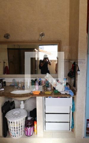 Casa à venda com 360m², 5 quartos e 3 vagasBanheiro da Suíte 1