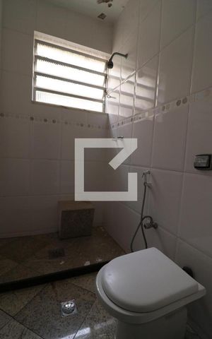 Casa à venda com 360m², 5 quartos e 3 vagasBanheiro Social 2