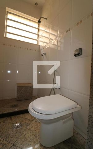 Casa à venda com 360m², 5 quartos e 3 vagasBanheiro Social 2