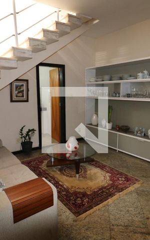 Casa à venda com 360m², 5 quartos e 3 vagasSala 1