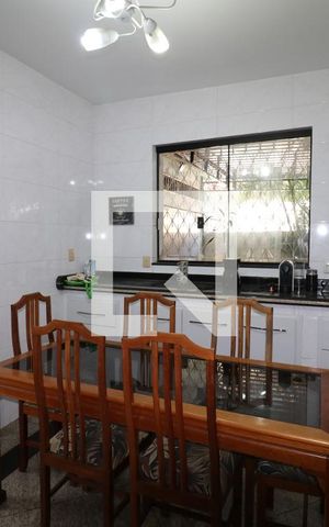 Casa à venda com 360m², 5 quartos e 3 vagasCopa