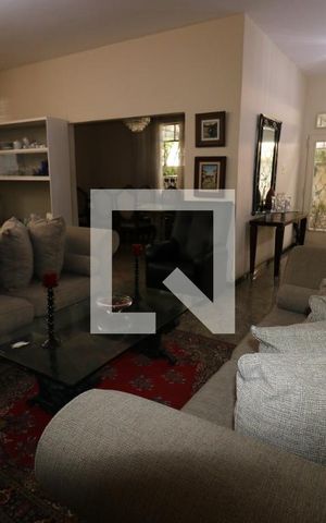 Casa à venda com 360m², 5 quartos e 3 vagasSala 1