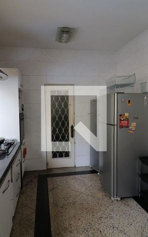 Casa à venda com 360m², 5 quartos e 3 vagasCozinha