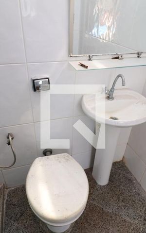Casa à venda com 360m², 5 quartos e 3 vagasBanheiro da Suíte 2
