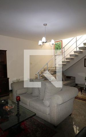 Casa à venda com 360m², 5 quartos e 3 vagasSala 1