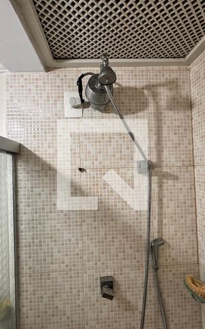 Apartamento à venda com 108m², 3 quartos e 2 vagas Apartamento à venda com 108m², 3 quartos e 2 vagasBanheiro