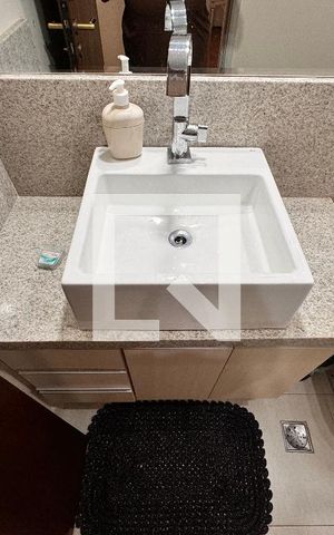 Apartamento à venda com 108m², 3 quartos e 2 vagas Apartamento à venda com 108m², 3 quartos e 2 vagasBanheiro