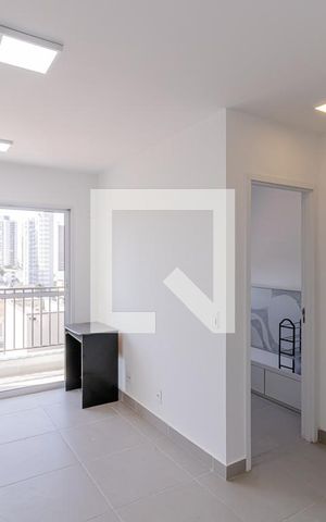 Apartamento à venda com 36m², 2 quartos e sem vaga Apartamento à venda com 36m², 2 quartos e sem vagaSala e Cozinha