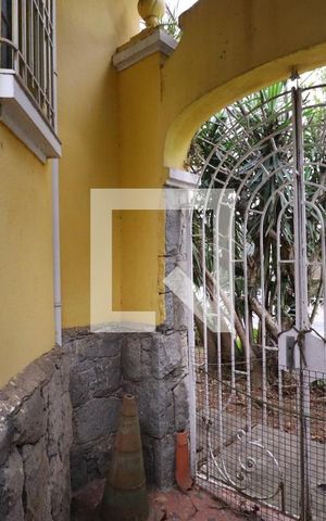 Casa para alugar com 800m², 4 quartos e 6 vagasDetalhe