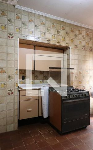 Casa para alugar com 800m², 4 quartos e 6 vagasCozinha