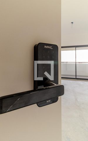 Studio à venda com 41m², 1 quarto e sem vagaFechadura Eletrônica