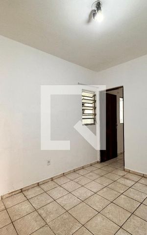 Casa para alugar com 67m², 2 quartos e 1 vaga Casa para alugar com 67m², 2 quartos e 1 vagaSala