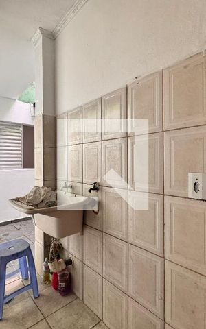 Casa para alugar com 67m², 2 quartos e 1 vaga Casa para alugar com 67m², 2 quartos e 1 vagaLavanderia
