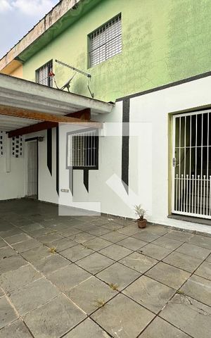 Casa para alugar com 67m², 2 quartos e 1 vaga Casa para alugar com 67m², 2 quartos e 1 vagaGaragem