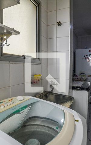 Apartamento à venda com 70m², 3 quartos e 1 vagaÁrea de Serviço